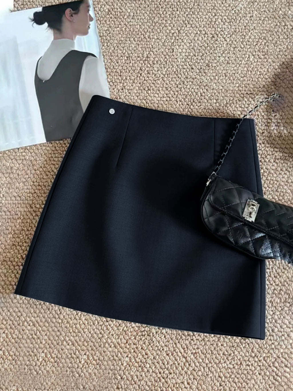 Women's high-end solid color short skirt
