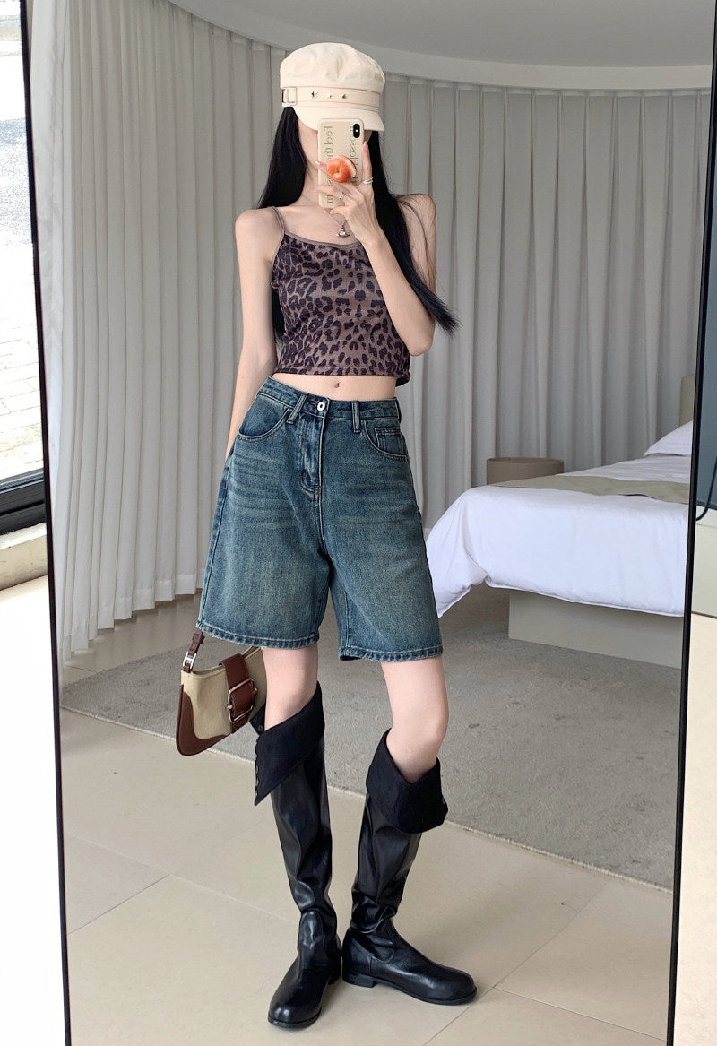 Retro straight-leg denim shorts for women