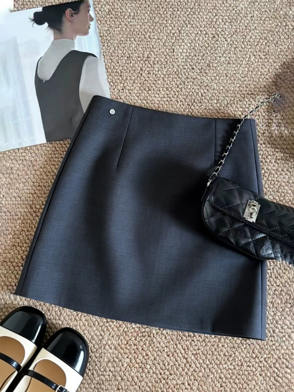 Women's high-end solid color short skirt