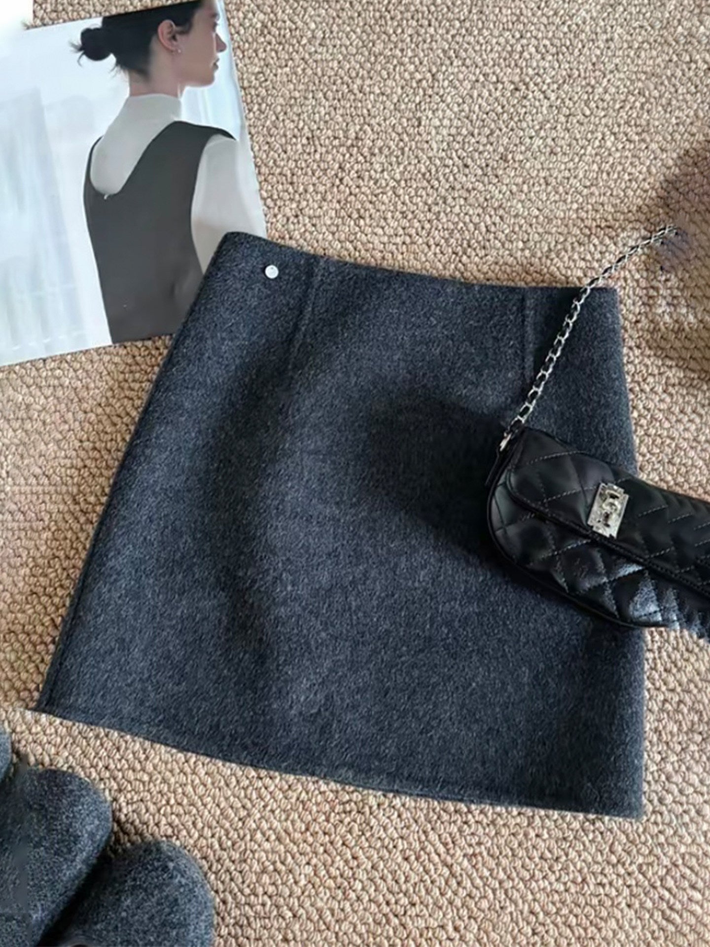Women's high-end solid color short skirt